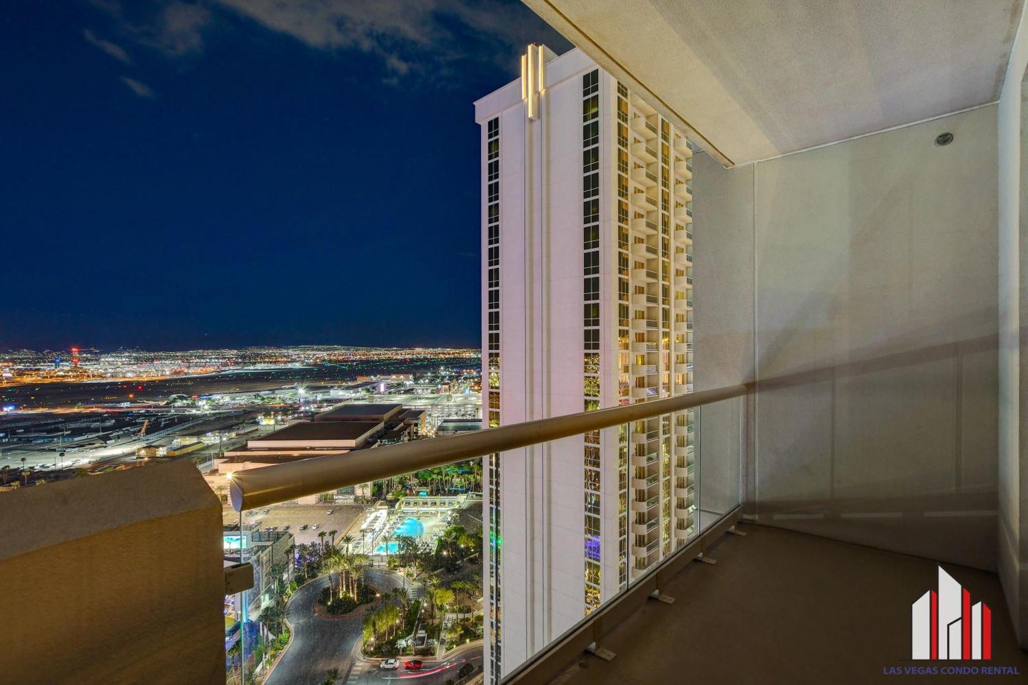 Mgm Signature-28-820 1Br 2Ba F1 Pits View Balcony 拉斯维加斯 外观 照片